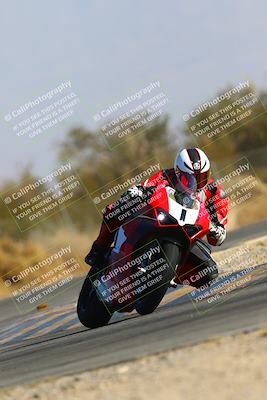 media/Jan-14-2024-SoCal Trackdays (Sun) [[2e55ec21a6]]/Turn 2 (1025am)/